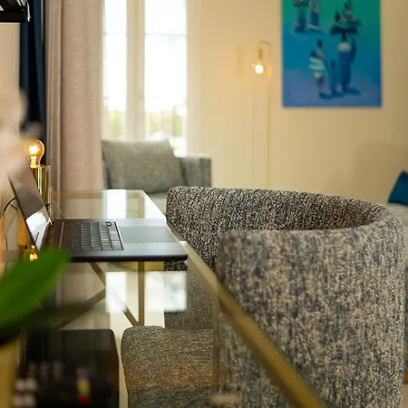 Apartamento Safira 301 *